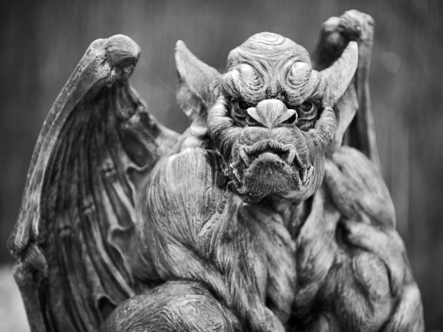 http://www.cvltnation.com/wp-content/uploads/2014/12/6gargoyles.jpg